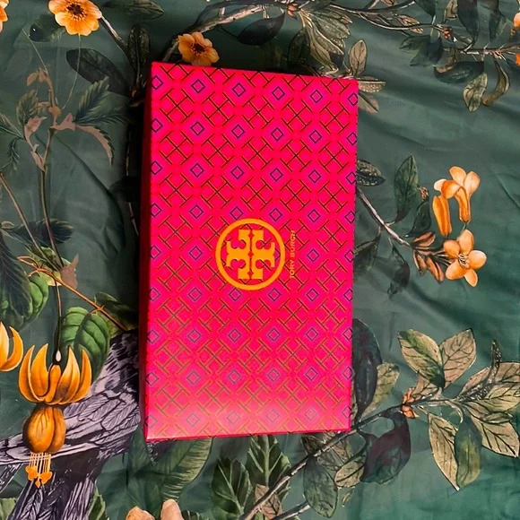 Tory Burch ELANA 85MM Pump Kid Suede - Picture 2 of 8